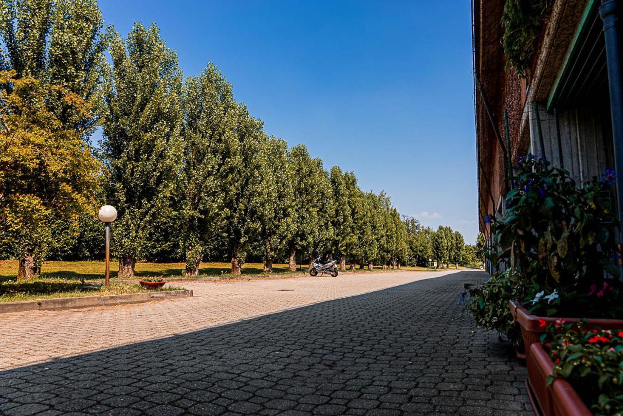 Business Hotel Casale Monferrato Exterior photo