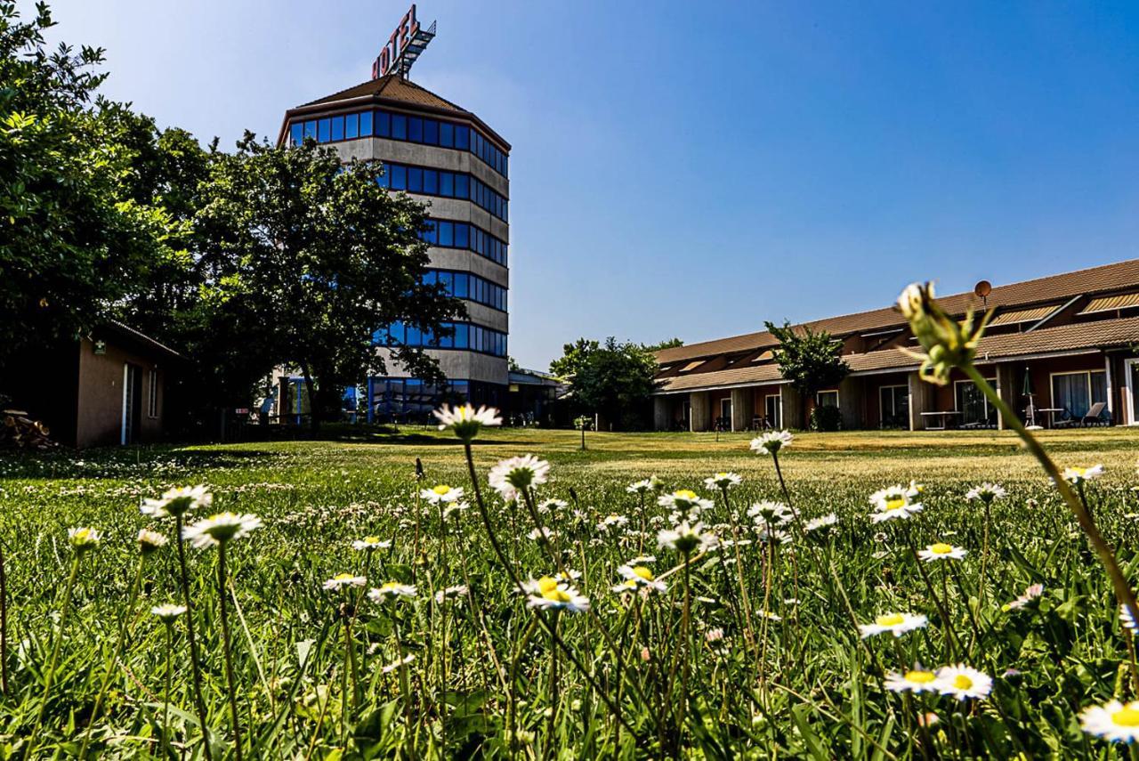 Business Hotel Casale Monferrato Exterior photo