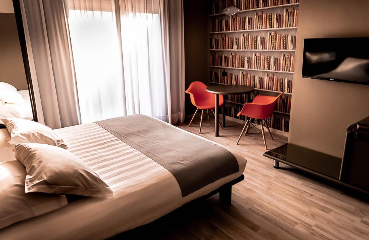 Business Hotel Casale Monferrato Exterior photo