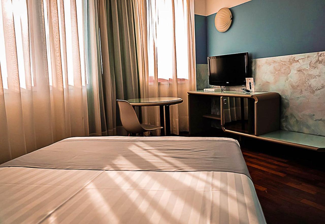 Business Hotel Casale Monferrato Exterior photo