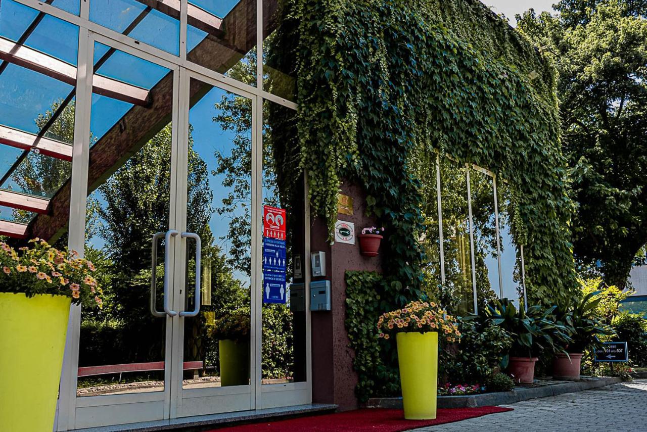 Business Hotel Casale Monferrato Exterior photo